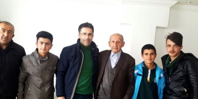 Hakkari AİHL öğrencilerinden yaşlılara ziyaret