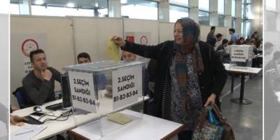 Sınır kapılarında referandum oylaması başladı