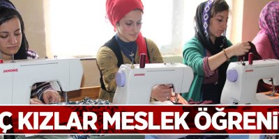Genç kızlar meslek öğreniyor