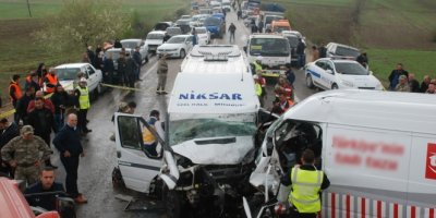 Trafik kazası: 16 yaralı