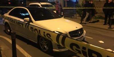 Beşiktaş’ta gece kulübü önünde silahlı kavga