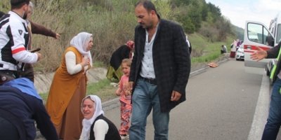 Düğünden dönen aile kaza yaptı: 1 ölü, 6 yaralı