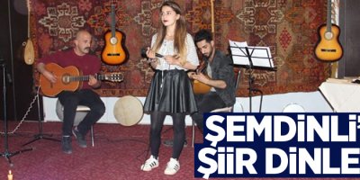 Şemdinli’de şiir dinletisi