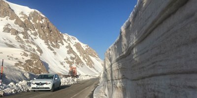 Mayıs ayında kar kalınlığı 4 metre!