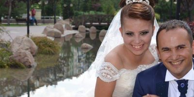 Düğünde kameraya kaset koymayı unutunca...