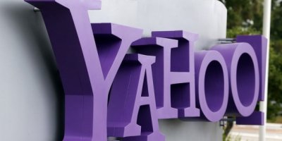 İnternet devi Yahoo satıldı