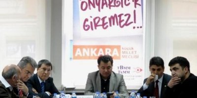 DİHA muhabirlerine milletvekili engeli