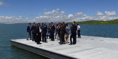 Vali’den iskele yapan firma yetkilisine tepki