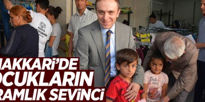 Hakkari’de çocukların bayramlık sevinci