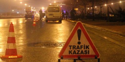 Otomobil su kanalına uçtu: 2 ölü