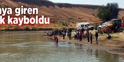 Siirt'te çaya giren çocuk kayboldu