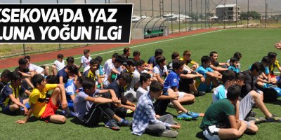 Yüksekova'da yaş grubu yaz okuluna yoğun ilgi