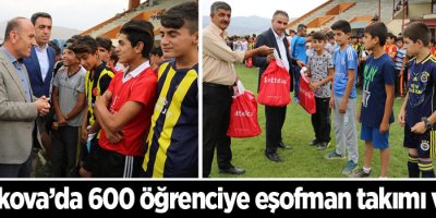Yüksekova'da 600 öğrenciye eşofman takımı verildi