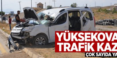 Yüksekova'da kaza: yaralılar var!