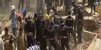 Hindistan'da bina çöktü: 3 ölü
