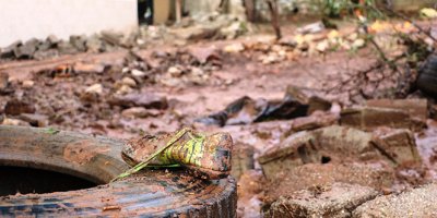 Denizli'de sel hayatı felç etti