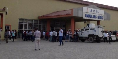 Yüksekova'da VEDAŞ aracına saldırı: 2 ölü