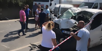 Araç takla attı: 1 ölü, 2 yaralı