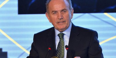 Kadir Topbaş istifa etti