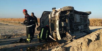 İşçi minibüsü devrildi: 14 yaralı