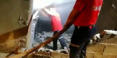 Yaşlı kadının evi yangında kül oldu