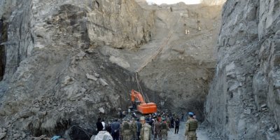 7 işçinin hayatını kaybettiği göçükle ilgili 3 gözaltı