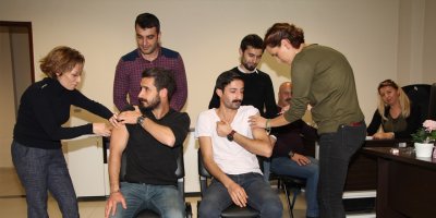 Grip ve soğuk algınlığına karşı sağlık personeline aşı
