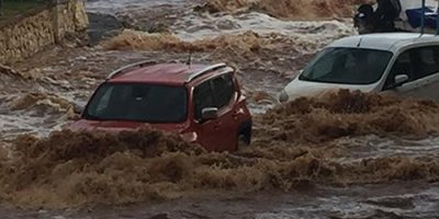 Yağışlar hayatı olumsuz etkiledi