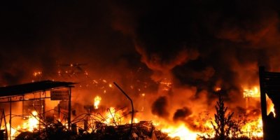 Yaşlı bakım evinde yangın: 20 yaralı