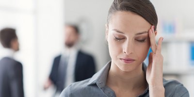 Stres, boyun düzleşmesi ve fıtığı tetikliyor