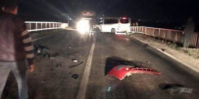 Trafik kazası: 1 ölü, 8 yaralı