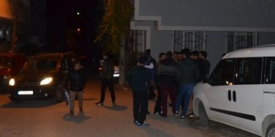 Sokak ortasında kurşun yağmuruna tutuldu