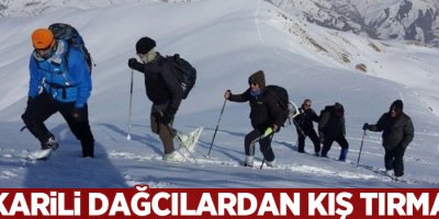Hakkarili dağcılardan kış tırmanışı
