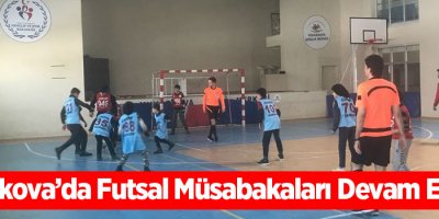 Yüksekova'da futsal müsabakaları devam ediyor