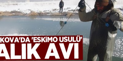 Yüksekova'da 'Eskimo usulü' balık avı