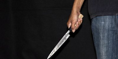 Üniversite kapısında bıçaklı kavga: 1 yaralı