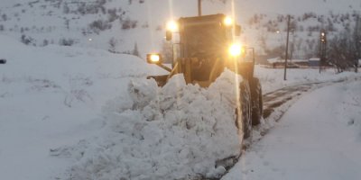 Hakkari’de yol açma çalışması