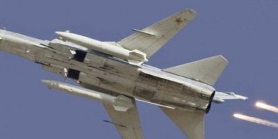 Rusya: Suriye'de savaş uçağımız düşürüldü