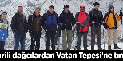 Dağcılardan Vatan Tepesi’ne tırmanış