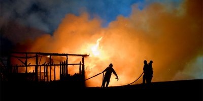 Çöp deposunda yangın: 9 ölü