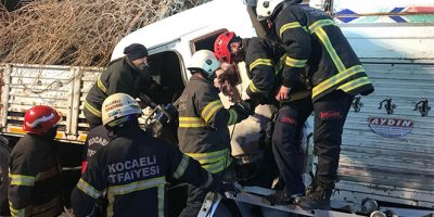 Kamyon tıra arkadan çarptı: 1 yaralı