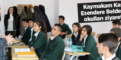 Kaymakam Kaşıkçı Esendere'de okulları ziyaret etti
