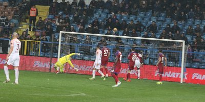 Karabükspor 0-7 Galatasaray
