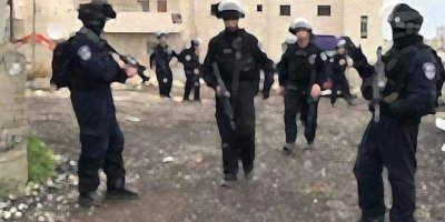 İsrail askerleri 9 Filistinliyi gözaltına aldı!