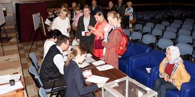 Ruslar sandık başında