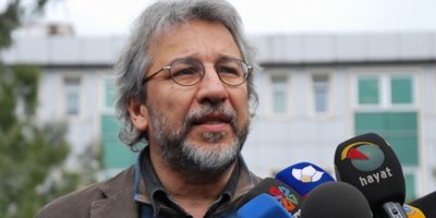 Dündar hakkında gıyabi tutuklama ve kırmızı bülten