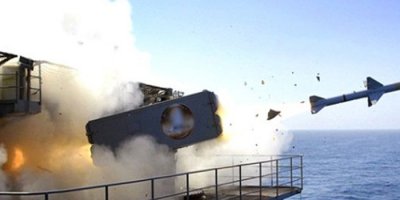 Havalimanına füze saldırısı yapıldı