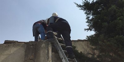 Elektrik trafosuna giren hırsız, yanarak can verdi