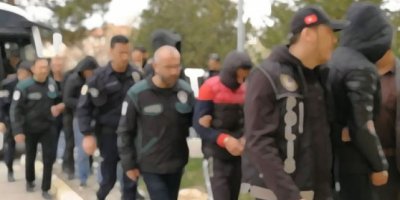 FETÖ’cülere operasyon: 18 gözaltı