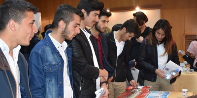 Yüksekova'da 'Tanıtım ve Kariyer Günleri' Etkinliği